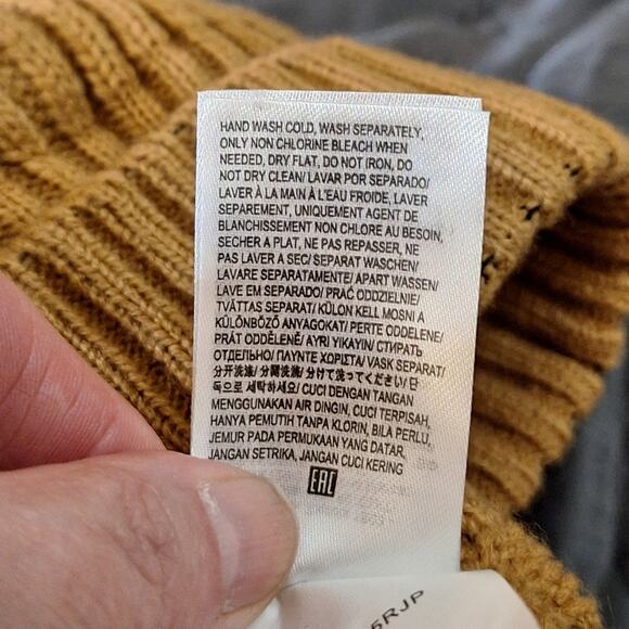 NWOT Vans Core Basic Ribbed Beanie UNISEX OSFM Tan Outdoor Winter Skater - Picture 7 of 7